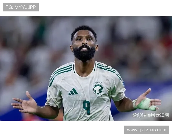 吉达国民 2800 万欧截胡马竞 法国 U21 中场米约登陆沙特