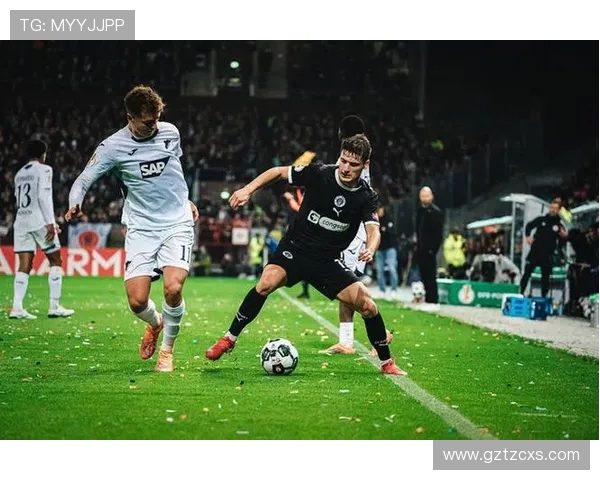 拜仁多特竞逐巴萨天才中场达维奇，红蓝军坚持回购条款(2)